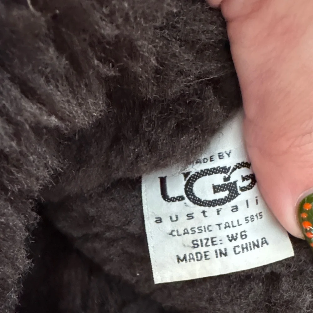 UGG‎ Women's Tall Classic Winter Boots Brown